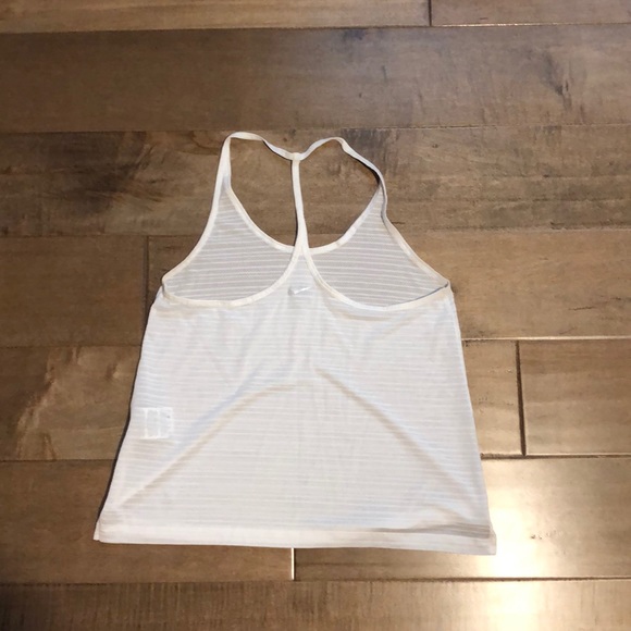 White nike tank top - Picture 2 of 3